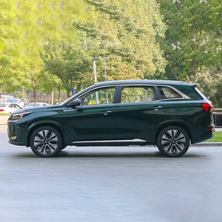 DFSK E5 Plus Hybrid SUV Best Gas Mileage