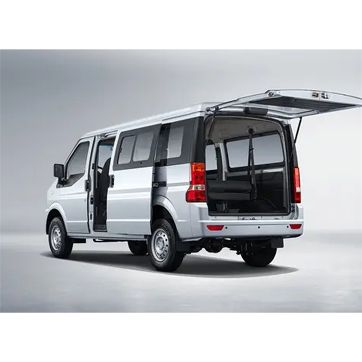 Ruichi ES50 EV 7 Seater Van