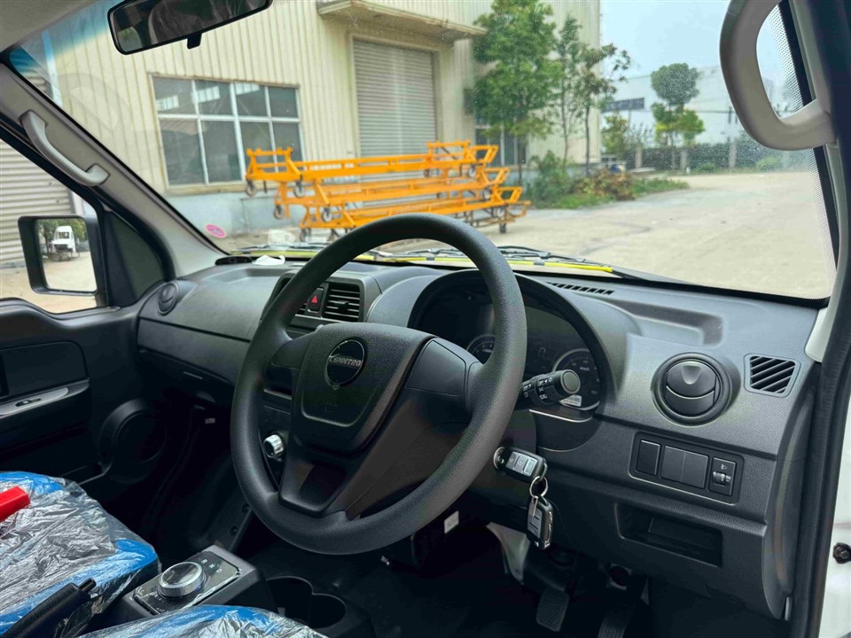 Minibus right hand drive